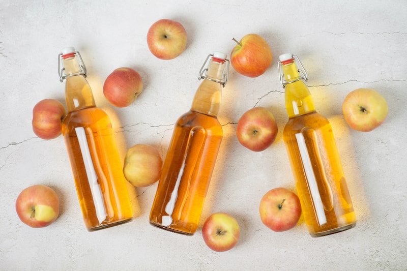 Apfelsaft in Flaschen herstellen